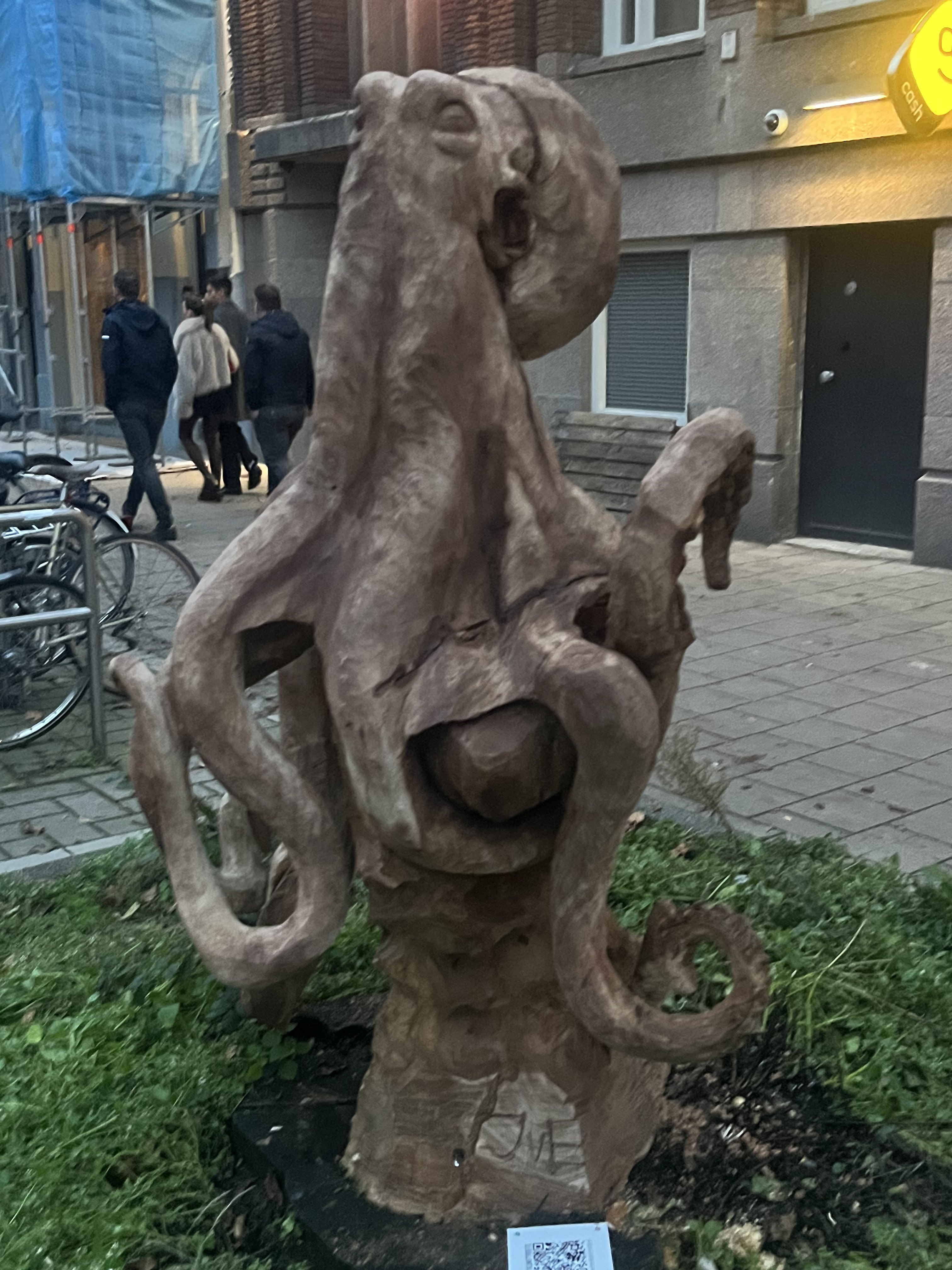 Octopus sculptuur foto 7